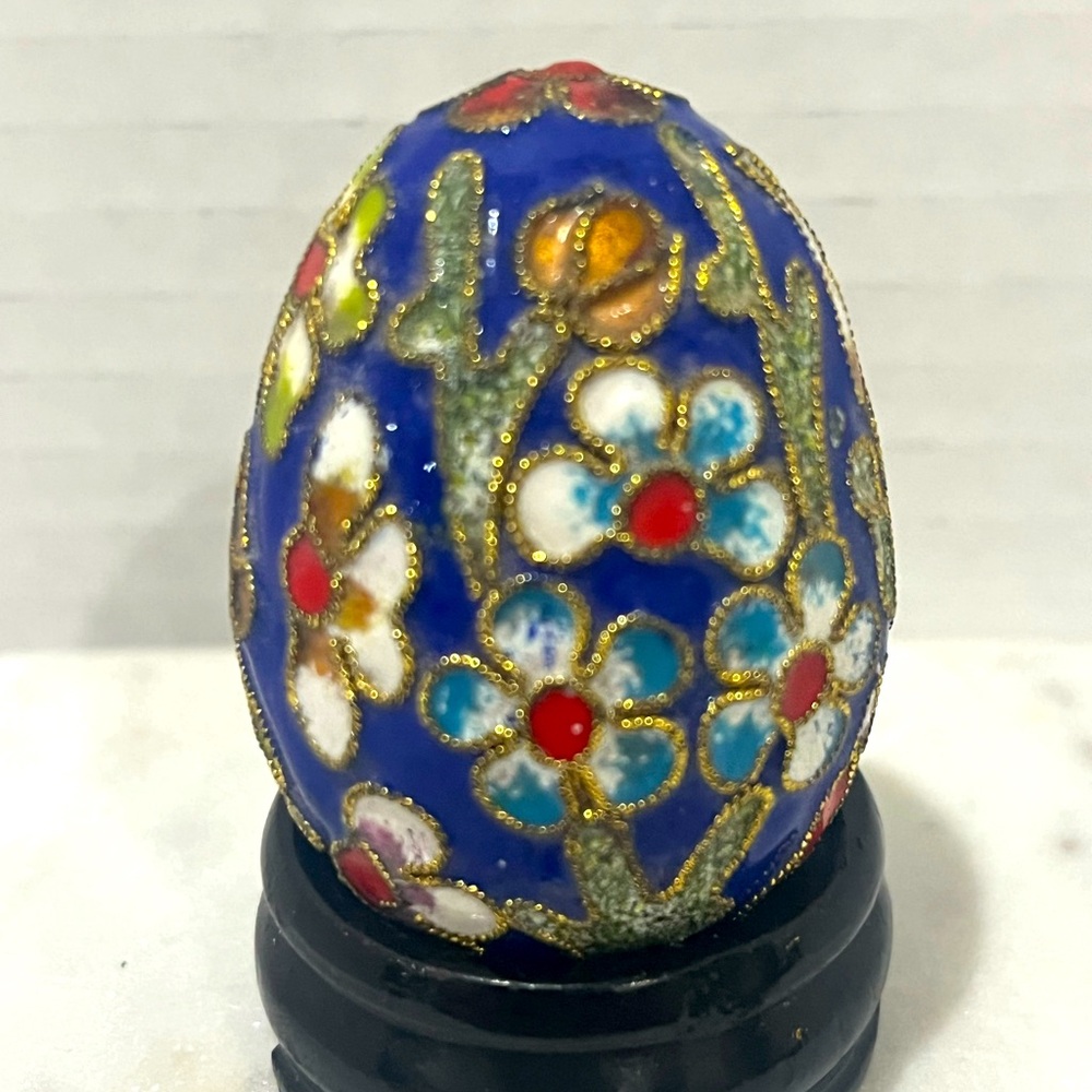 Asian Blue Cloisonne Enameled Porcelain Decorative Egg with Stand